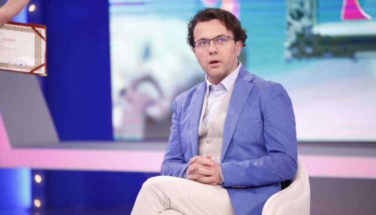 Laert Vasili e pranon në lot: Jam i dashuruar me një pr*stitutë