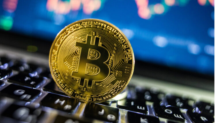 Standard Chartered: Bitcoin arrin 100 mijë dollarë brenda vitit, 200 mijë dollarë në 2025