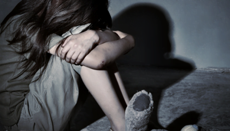 Dënohen minimalisht grupi i pedofilëve që shfrytëzuan seksualisht një vajze 14-vjeçare nga Tetova