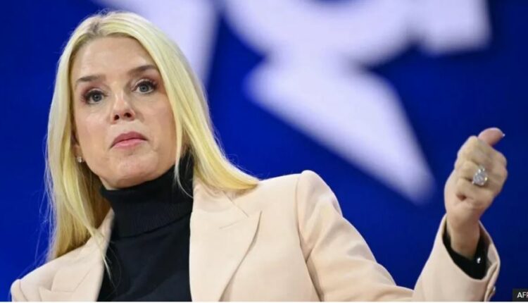 Trumpi zgjedh Pam Bondin si prokurore të përgjithshme pasi Matt Gaetzi tërhiqet