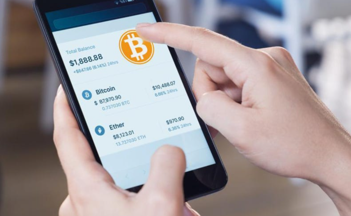 Mashtrohet kumanovari, pagoi 200 mijë denarë për bitcoin-a por nuk i mori!