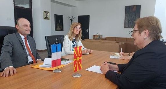 Janevska dhe ambasadori Le Rigoler do të nënshkruajnë Aneks të Memorandumit për Bashkëpunim për Studimin e Gjuhës Frënge