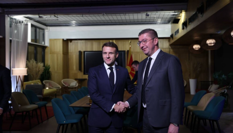 Mickoski optimist pas takimit me Macronin, a do të ketë garanci nga BE për ndryshimet kushtetuese?
