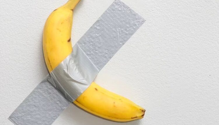 Sipërmarrësi kripto ha “artin” e bananes, që e bleu për 6.2 milionë dollarë