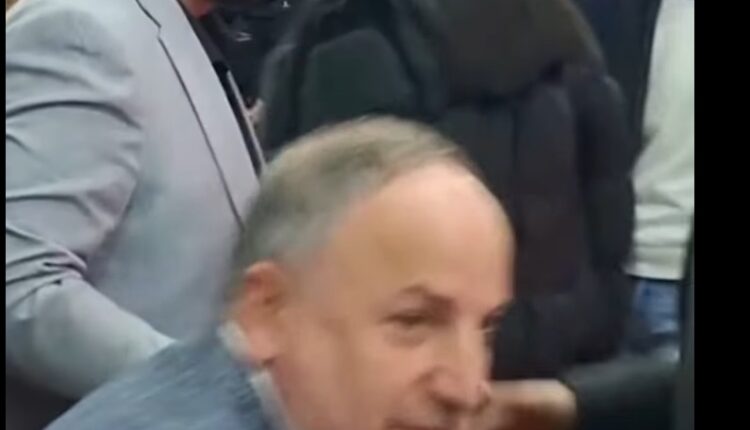 Adnan Azizi nuk ia dha dorën Bilall Kasamit (VIDEO)
