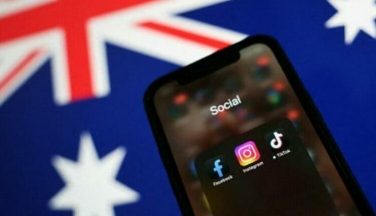 Facebook akuzon Australinë pasi ndaloi rrjetet sociale për fëmijët