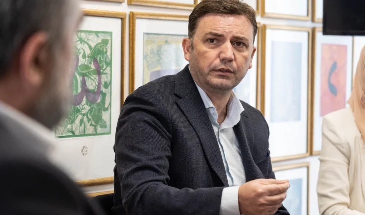 Osmani: Para 1 viti bota ishte këtu, sot shohim flamuj të djegur