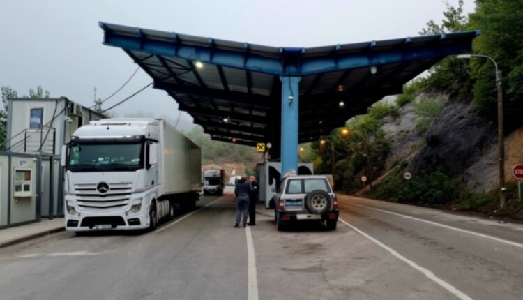 Arrestohet kosovari në Jarinje, dyshohet se prezantoi dokumente serbe false