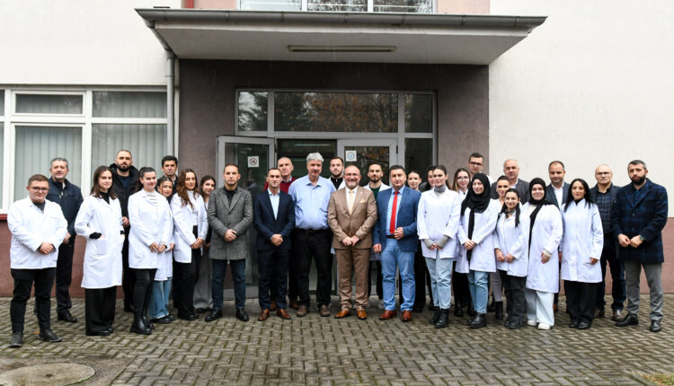 Eksperti nga Hungaria, Mr. Zoltán Győri e vizitoi Universitetin e Tetovës