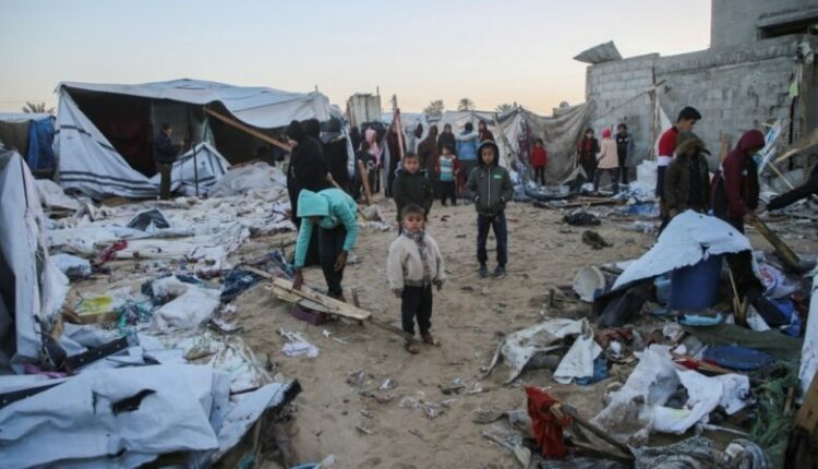 Ndërmjetësit shtojnë përpjekjet për armëpushim teksa Izraeli vret 16 persona në Gazë