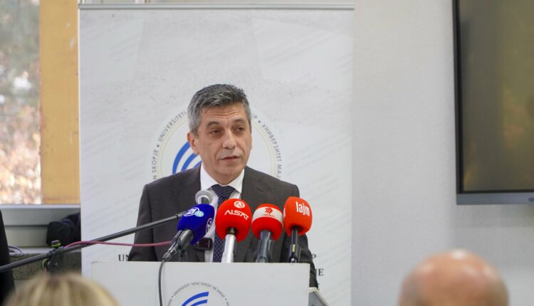 Zv. Kryeministri i Parë Mexhiti, në panel diskutim me studentët: “Investimi tek të rinjtë është investim për të ardhmen”