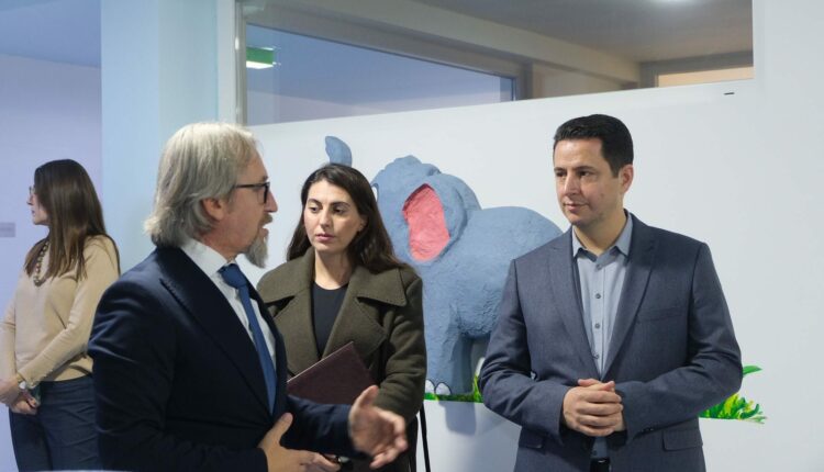 Valbon Limani: Qendra “Blue Puzzle” është shembull i bashkëpunimit të mirë të pushtetit lokal dhe qendror