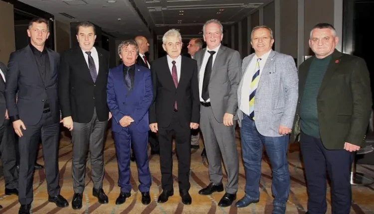 Ali Ahmeti u mirëprit në Stamboll nga Shoqata e Turqve të Rumelisë