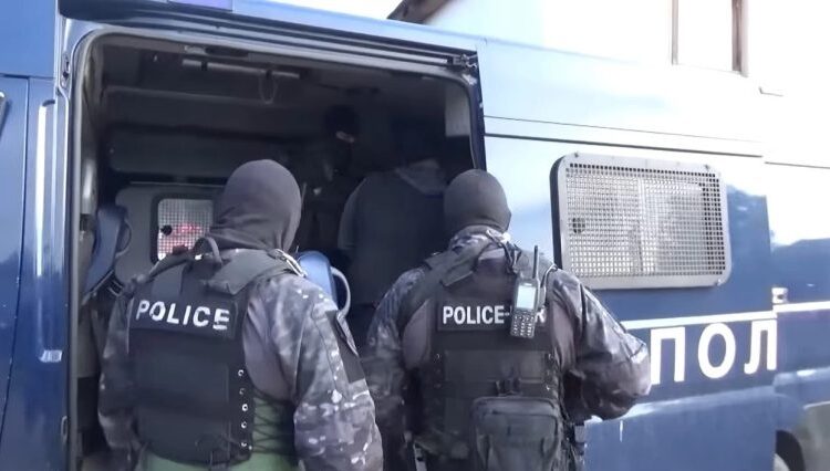Aksioni i madh policor-arrestohen 29 persona mes tyre edhe ish-drejtori i EMV-së Vasko Kovaçevski