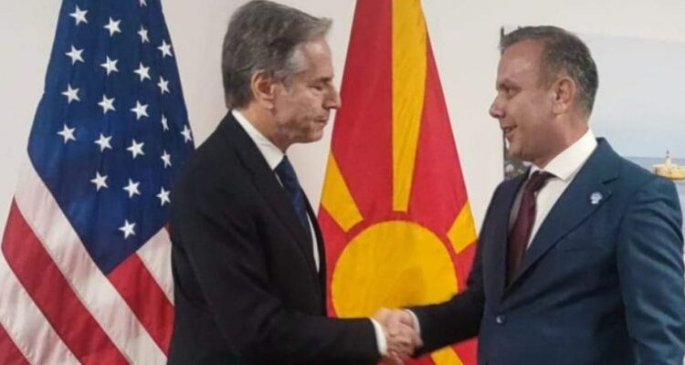Dimitrovski-Blinken: Mbështetje nga SHBA për dialogun me Sofjen për të zhbllokuar rrugën evropiane