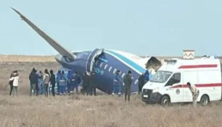 Dalin pamjet e rrëzimit të  avionit  “AZAL” në Kazakistan, kishte 72 persona brenda