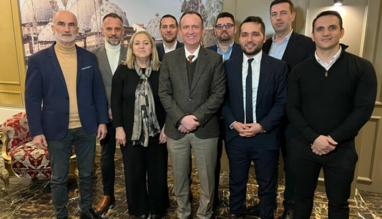 Taravari pas kuvendit partiak: Padyshim që kjo parti do të shkojë Drejt më t’Mirës me një ekip të tillë!