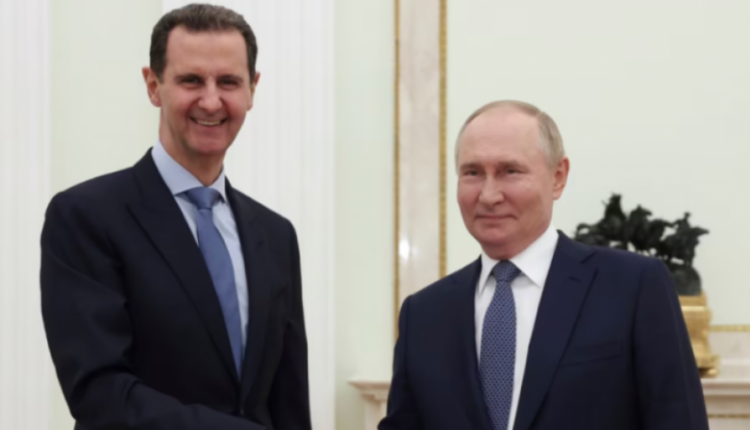Kremlini: Putin ia miratoi Assadit azilin pas rënies së Damaskut
