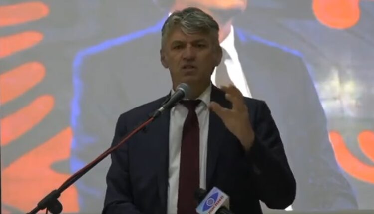 Sela porosi Mickoskit: Thirni mëndjes, mos e prekni gjuhën shqipe, ajo do të rrezistojë siç ka rrezistuar 8 mijë vite