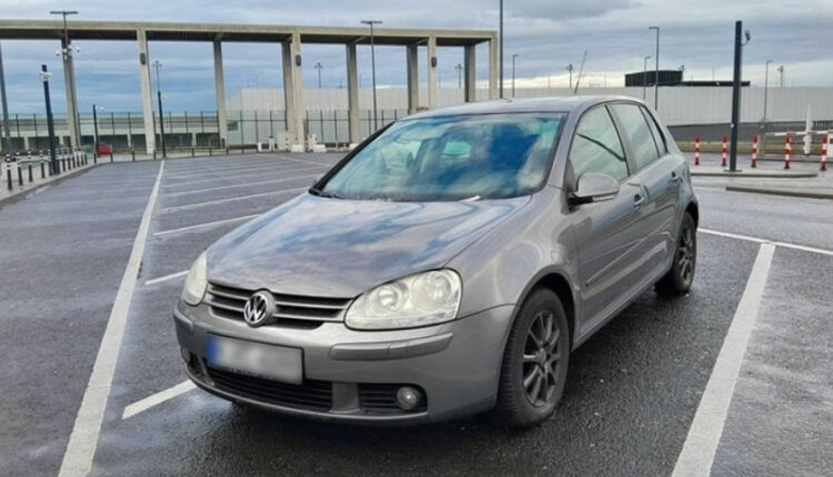 E harroi Golfin të parkuar në aeroport për një vit, pronari duhet të paguajë 200 mijë euro