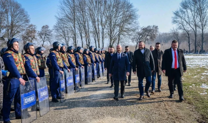 Stërvitje simuluese e kandidatëve për nëpunës policor për reagim të policisë ndaj fatkeqësive natyrore