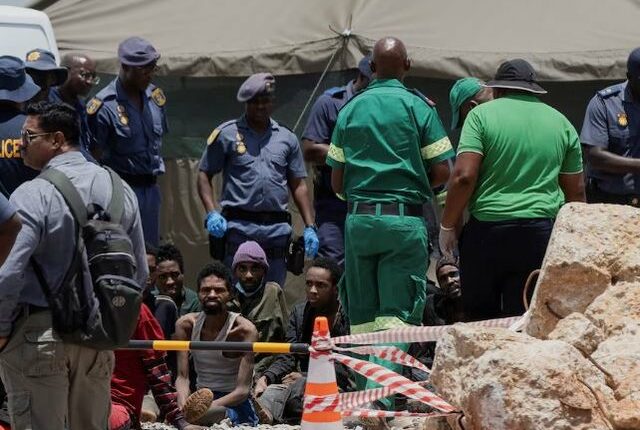 Afrikë/ Vijon operacioni i shpëtimit në minierën e arit, më shumë se 78 persona kanë humbur jetën