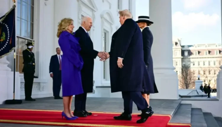 FOTO/ Joe Biden pret Donald Trump në Shtëpinë e Bardhë