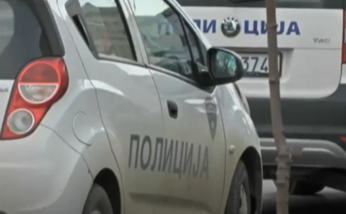 Aksion policor, sekuestrohen veshje të markave të njohura nëpër dyqanet e Tetovës