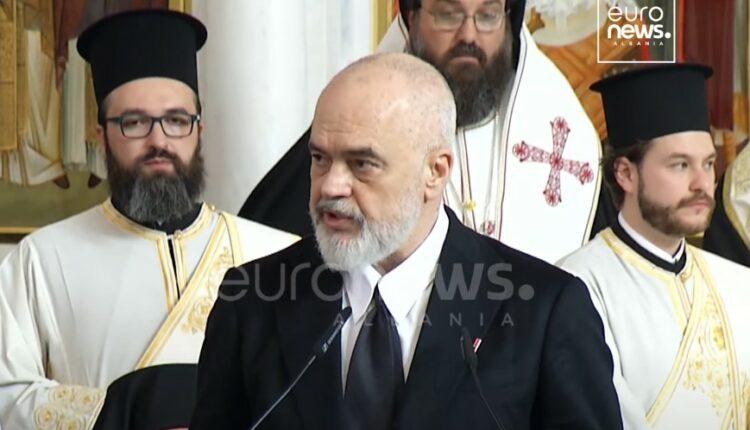 Rama nderon Kryepeshkopin Anastas: Në 33 vite në Shqipëri ringjalli Kishën Ortodokse