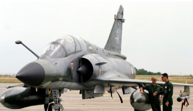 Ukraina merr avionët e parë luftarakë francezë, Mirage 2000