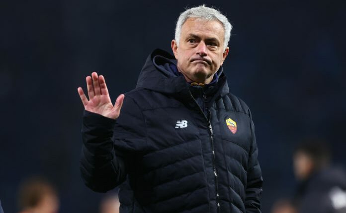 Mourinho ‘shpërfill’ Guardiolën dhe Fergusonin kur emëron trajnerin më të madh të Ligës Premier