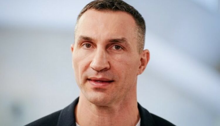 Vladimir Klitschko mund të rikthehet në ring pas 8 vitesh