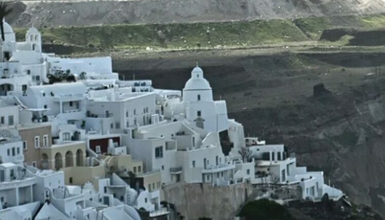 Tërmetet në Santorini, autoritetet shpallin gjendjen e jashtëzakonshme