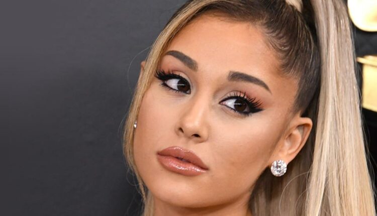 Ndryshimi drastik i këngëtares Ariana Grande trondit fansat: Ajo po vdes… (FOTO)