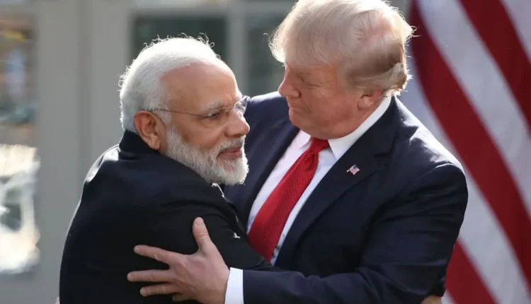 Trump kërcënon aleatët dhe rivalët për tarifat, por pse India nuk është prekur?!