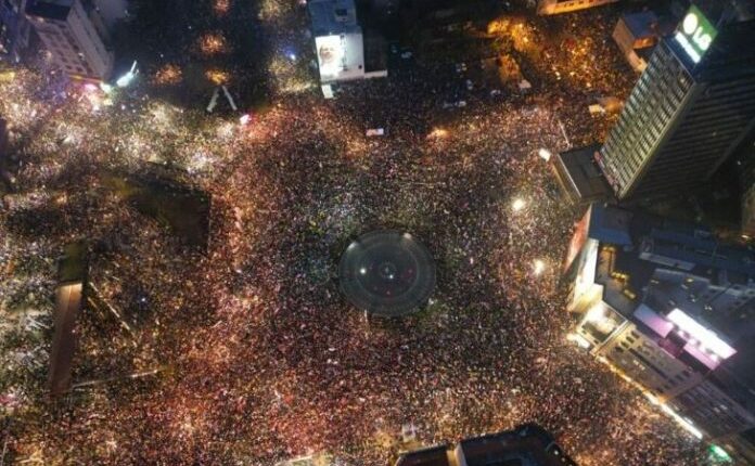 Mbushen sheshet e Beogradit, MPB-ja serbe thotë se janë 107 mijë protestues