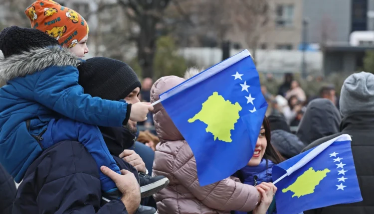 Kosovarët, më të lumturit në rajon