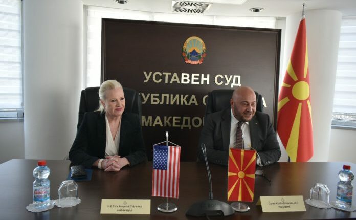 Ageler për vizitë në Gjykatën Kushtetuese: Gjykatësit të rezistojnë ndaj çdo ndikimi apo presioni në veprimet e tyre