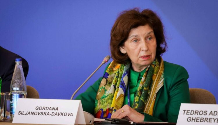 Siljanovska-Davkova në Baku: Të ofrojmë perspektiva për interesin e përbashkët – paqe të qëndrueshme