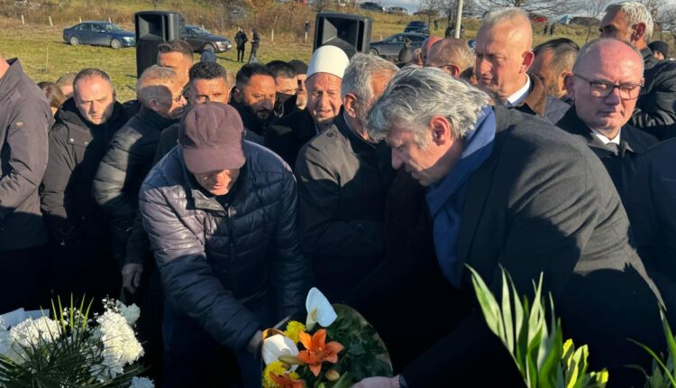 ASH në ceremoninë e varrimit të Haxhi Thaçit, babait të Presidentit, Hashim Thaçi