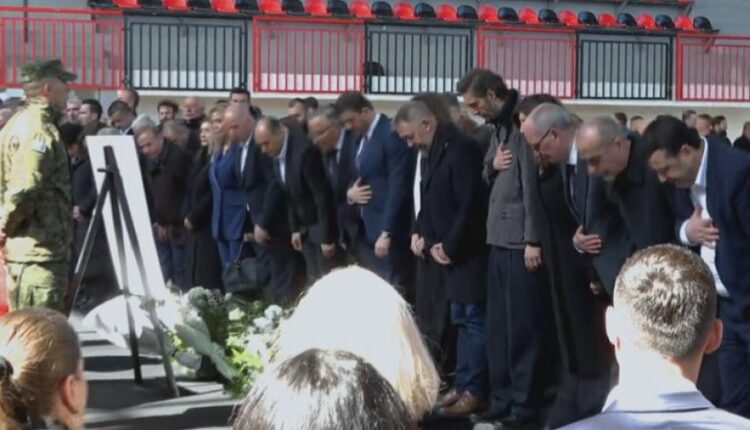 Ceremonia mortore për babain e Hashim Thaçit, PDK: Mungesa e ish-presidentit, një padrejtësi e madhe