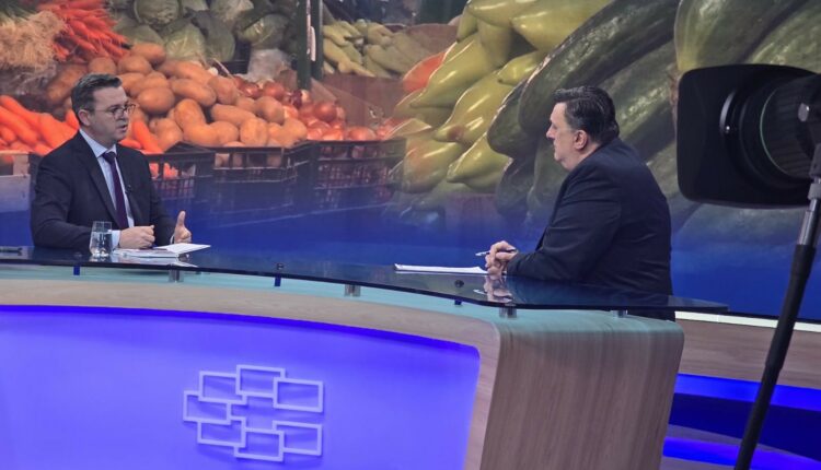 Tripunovski: Me një strategji të mirë, prodhimi i duhanit u rrit, e njëjta do të ndodhë edhe me vreshtarinë dhe grurin