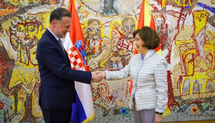 Siljanovska-Davkova takim me kryeparlamentarin kroat: Vetoja e Bullgarisë është e padrejtë
