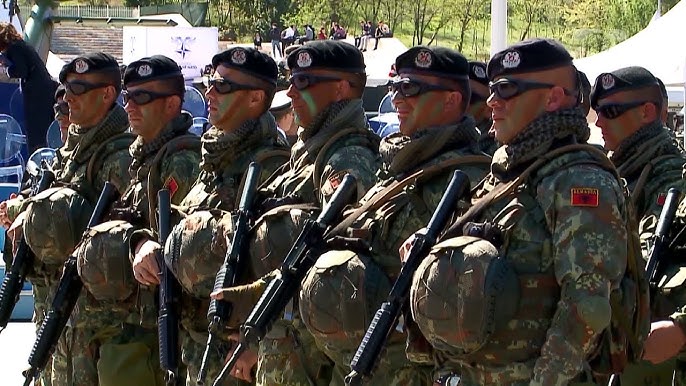 Konkurs për pranimin e 300 ushtarëve të rinj/ Mickoski: Nuk do të ketë përqindje! Pa dallim etnie, do të pranohen ata që i plotësojnë kushtet