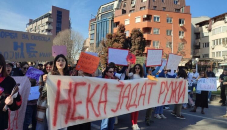 “Le të hanë trëndafila”, në Shkup u marshua për 8 marsin