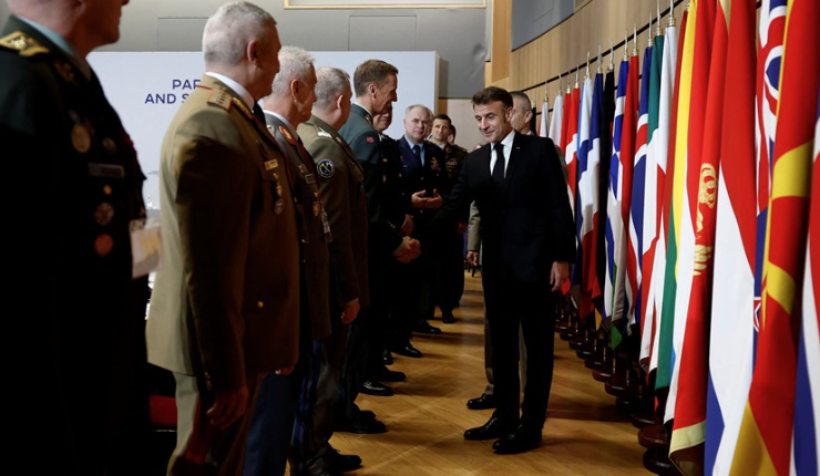 Macron takohet me shefat evropianë të mbrojtjes