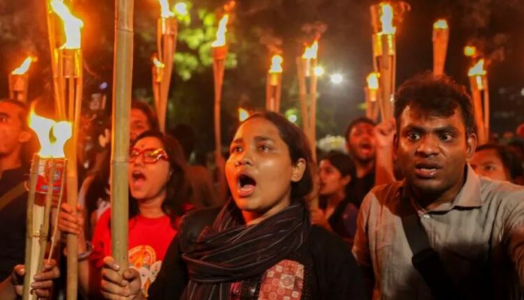 Protesta të ashpra në Bangladesh pasi një 8-vjeçare humbi jetën nga abuzimi seksual