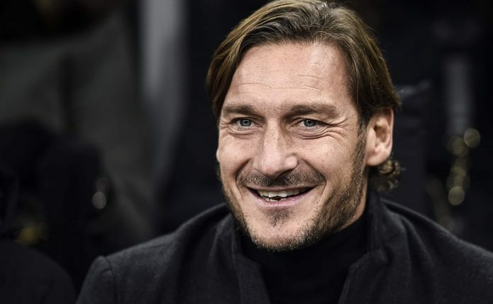 “Ai ende shënon pak gola”, legjenda italiane Totti kritikon formën e Yamal