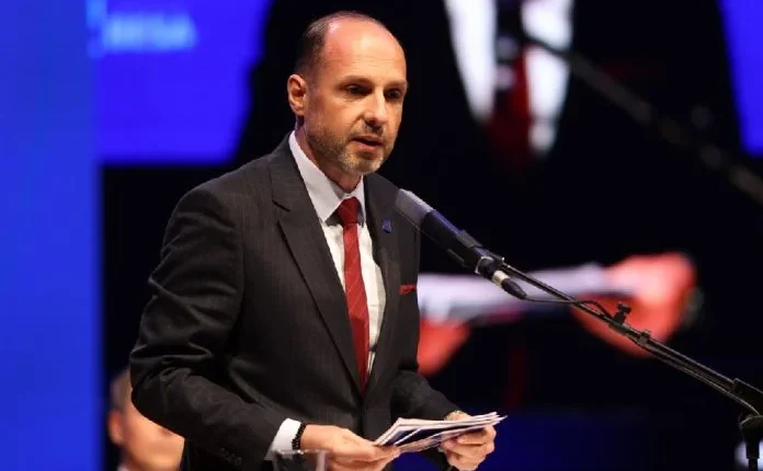 Ibrahimi: Politika nuk është veprimtari komerciale