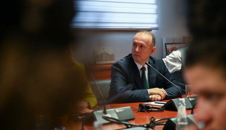 Gashi takim me përfaqësues të NDI, prezantohen projekte digjitale që do ta transformojnë Kuvendin